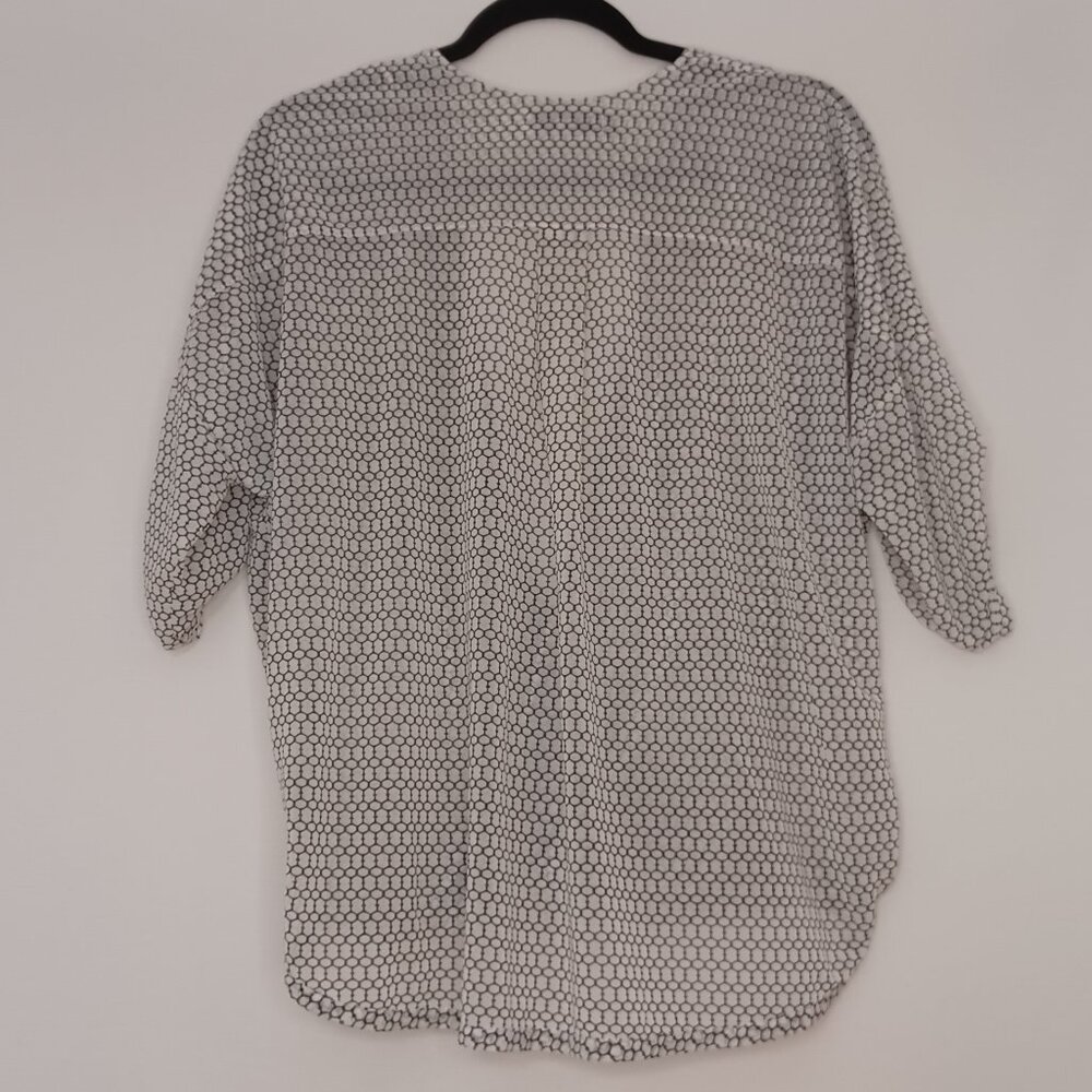 Women's Jennifer Lopez JLO Sheer Black and White Open Front Blouse Size Medium - Picture 2 of 8